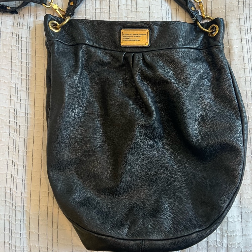 Marc Jacobs black leather purse